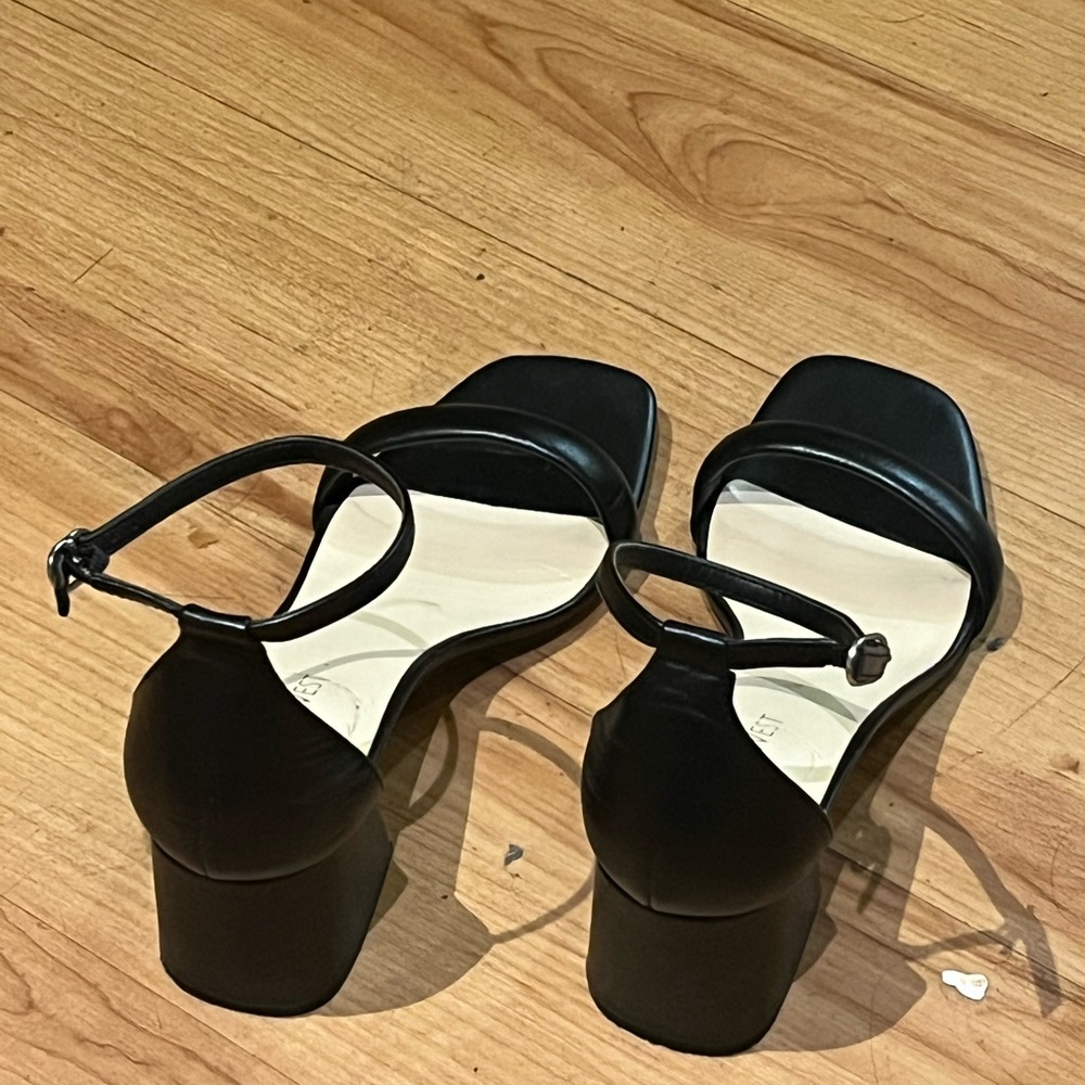 Chic Black Ankle Strap Heels